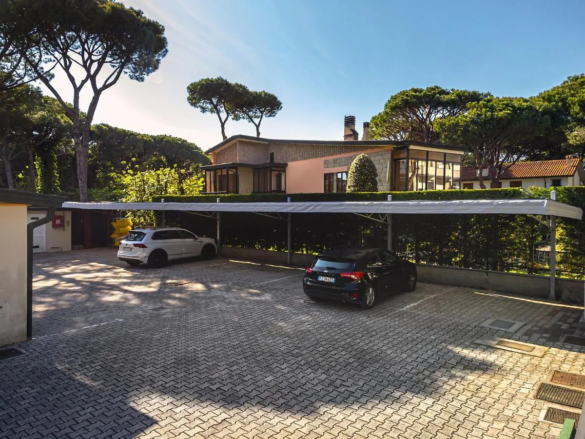 Hotel Hungaria Lido di Jesolo 3*,  Италия