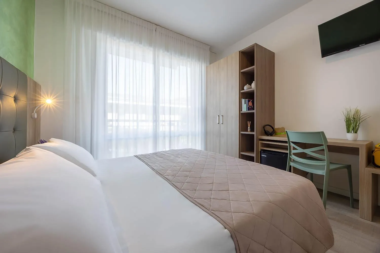 Hotel Hungaria Lido di Jesolo 3*,  Italien